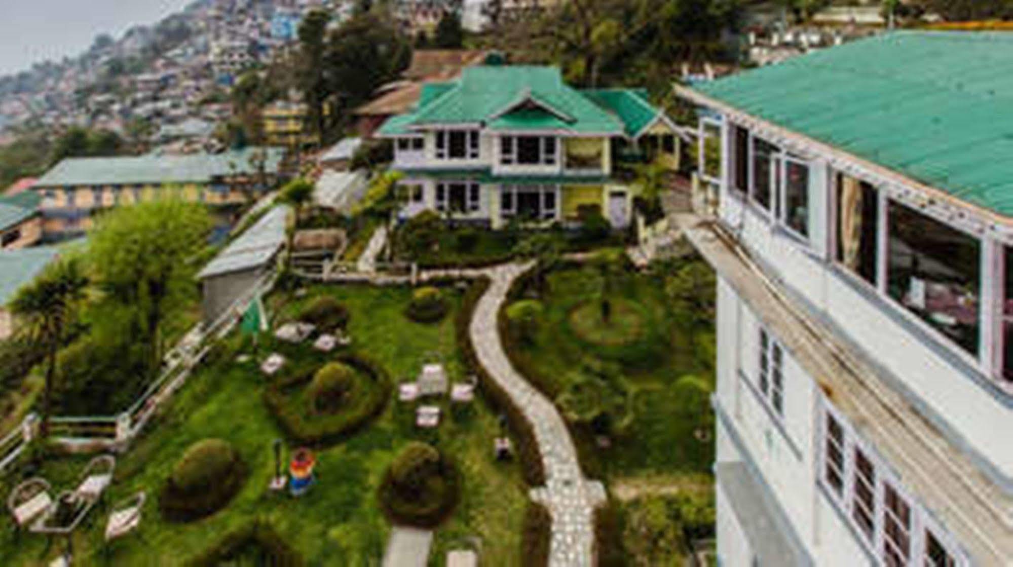 Central Nirvana Darjeeling  Exteriör bild