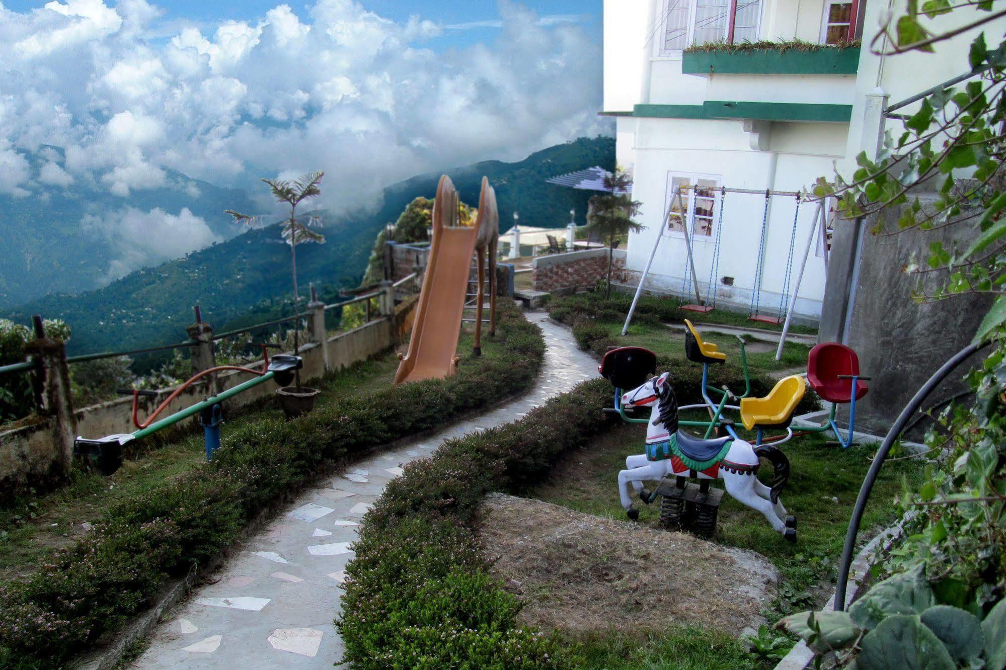 Central Nirvana Darjeeling  Exteriör bild