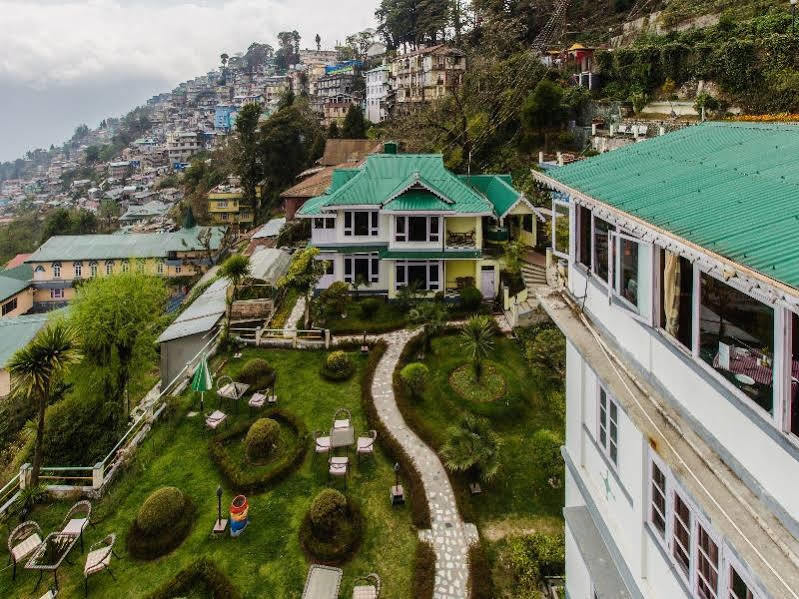 Central Nirvana Darjeeling  Exteriör bild